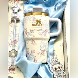 🩵New Stanley x Love Shack Fancy 20oz Quencher Blue🩵